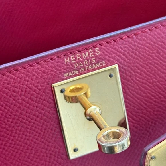 SOLD - HERMES Red Epsom Kelly 28 GHW - Picture 12 of 16